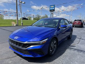 Used 2024 Hyundai Elantra SEL w/ Convenience Package image 1