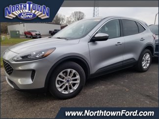 Used 2022 Ford Escape SE w/ Cold Weather Package image 1