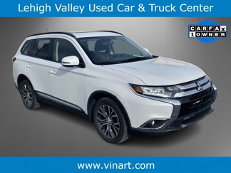 Used 2016 Mitsubishi Outlander SEL image 1