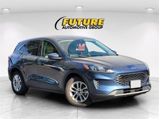 Used 2020 Ford Escape SE image 1