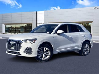 Used 2024 Audi Q3 2.0T Premium image 1