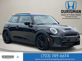Used 2023 MINI Cooper S image 1