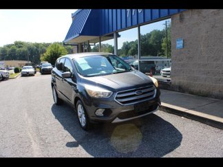 Used 2017 Ford Escape SE image 1