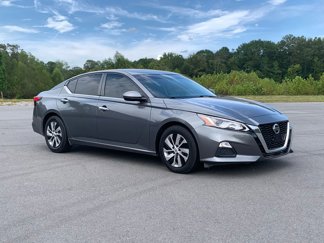 Used 2020 Nissan Altima 2.5 S image 1