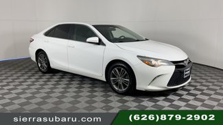 Used 2016 Toyota Camry SE image 1