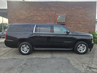 Used 2018 Chevrolet Suburban LT image 1