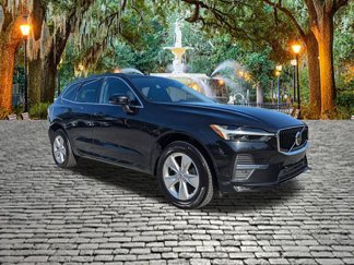 Used 2022 Volvo XC60 B5 Momentum image 1