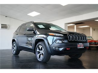 Used 2015 Jeep Cherokee Trailhawk image 1