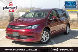 Used 2023 Chrysler Voyager LX image 1