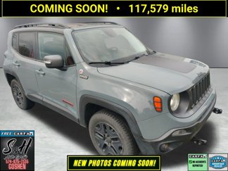 Used 2016 Jeep Renegade Trailhawk w/ Premium Trailhawk Package image 1