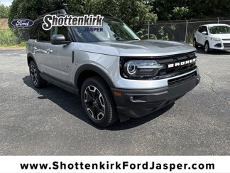 Used 2023 Ford Bronco Sport Outer Banks image 1