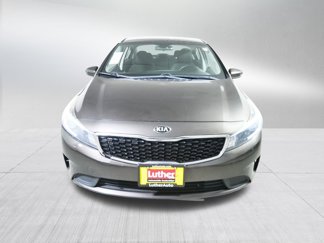 Used 2017 Kia Forte LX video 2