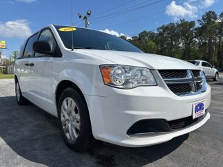 Used 2019 Dodge Grand Caravan SE image 1
