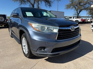 Used 2015 Toyota Highlander LE image 1