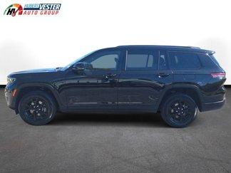 Used 2024 Jeep Grand Cherokee L Laredo image 1