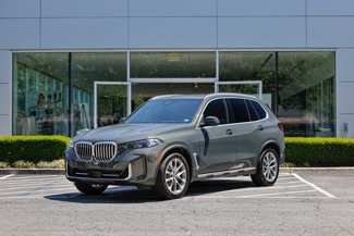Used 2024 BMW X5 xDrive40i w/ Premium Package image 1