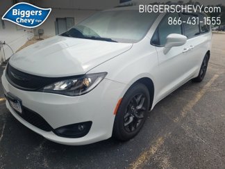 Used 2019 Chrysler Pacifica Touring-L w/ S Appearance Package image 1