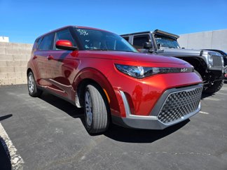 Used 2023 Kia Soul LX image 1