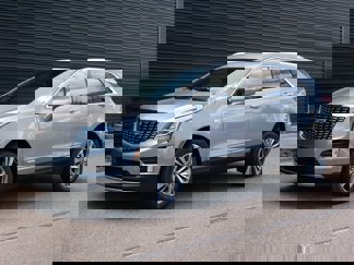 Used 2025 Cadillac XT5 Premium Luxury image 1