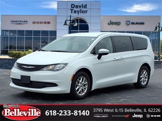 Used 2023 Chrysler Voyager LX image 1