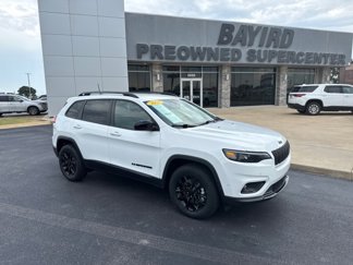 Used 2023 Jeep Cherokee Altitude Lux image 1