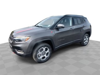 Used 2022 Jeep Compass Trailhawk w/ Trailhawk Elite Group image 1