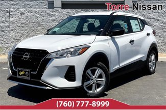 New 2025 Nissan Kicks Play S image 1