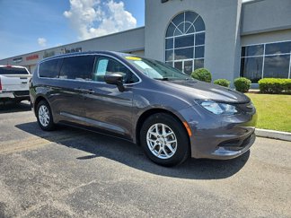 Used 2023 Chrysler Voyager LX image 1