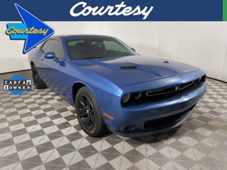 Certified 2021 Dodge Challenger SXT image 1