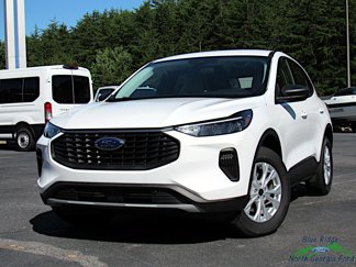 New 2025 Ford Escape Active w/ Cold Weather Package image 1