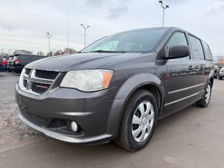 Used 2017 Dodge Grand Caravan Crew image 1