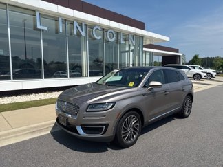 Used 2019 Lincoln Nautilus Reserve image 1