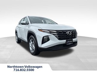 Used 2022 Hyundai Tucson SE image 1