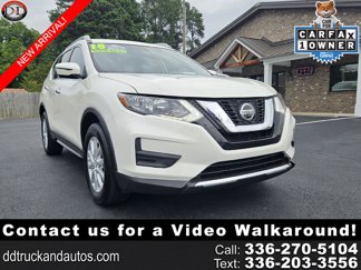 Used 2018 Nissan Rogue SV w/ Premium Package image 1