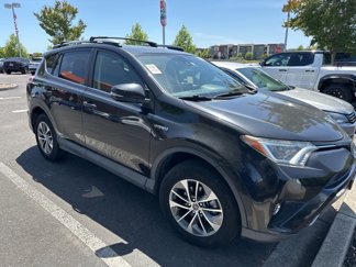 Used 2017 Toyota RAV4 XLE image 1