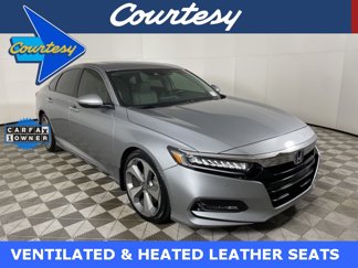 Used 2018 Honda Accord Touring image 1