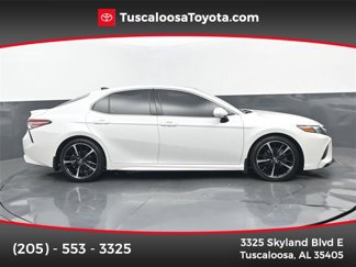 Used 2018 Toyota Camry XSE image 1