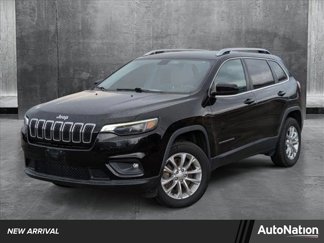 Used 2019 Jeep Cherokee Latitude w/ Popular Appearance Group image 1