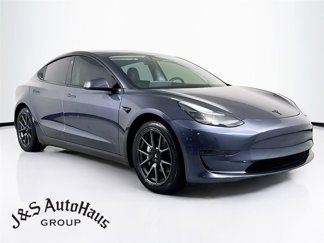 Used 2021 Tesla Model 3 Standard Range Plus image 1