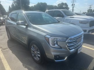 New 2024 GMC Terrain SLT w/ Infotainment Package II image 1