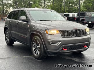 Used 2019 Jeep Grand Cherokee Trailhawk image 1