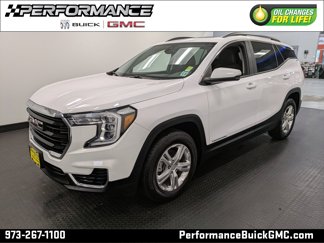 Used 2022 GMC Terrain SLE w/ Driver Convenience Package image 1