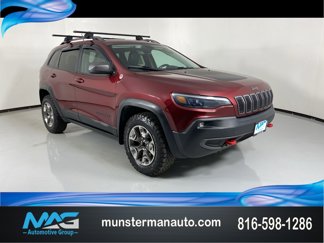 Used 2019 Jeep Cherokee Trailhawk image 1