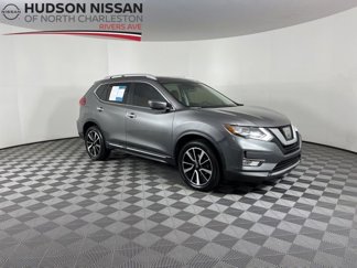 Used 2017 Nissan Rogue SL image 1