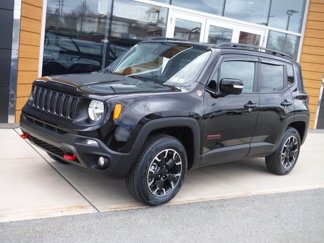Certified 2023 Jeep Renegade Trailhawk w/ Trailhawk Elite Group image 1