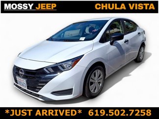 Used 2023 Nissan Versa S image 1