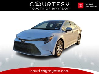 Used 2021 Toyota Corolla LE image 1