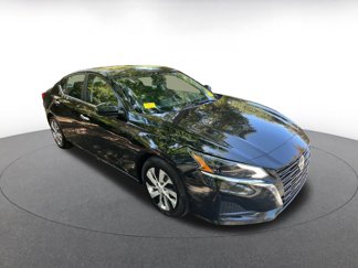 Used 2023 Nissan Altima 2.5 S image 1