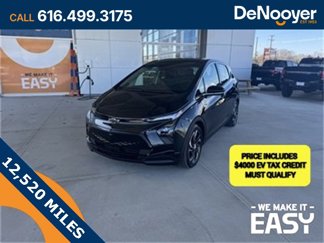 Certified 2022 Chevrolet Bolt LT image 1