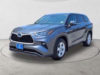 Used 2020 Toyota Highlander LE image 1